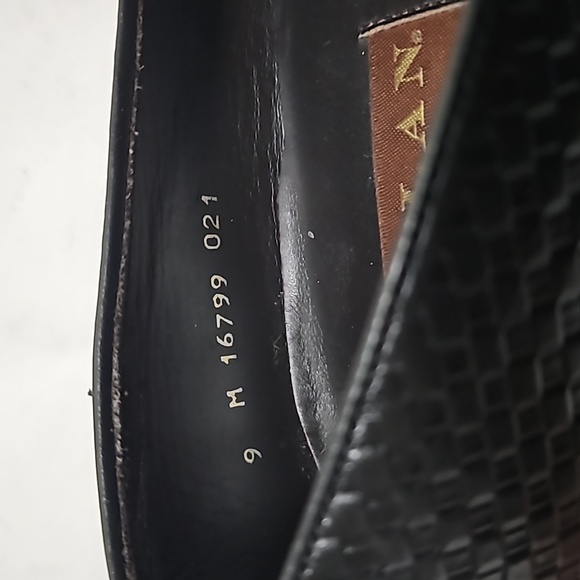 Mezlan black loafers. - Picture 7 of 8